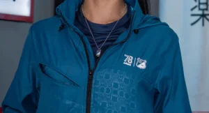 Chaqueta rompevientos 78 años FOTO: www.tiendamillonarios.com.