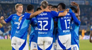 Jugadores de Millonarios FC, celebran gol ante Envigado| FOTO: @MillosFCoficial